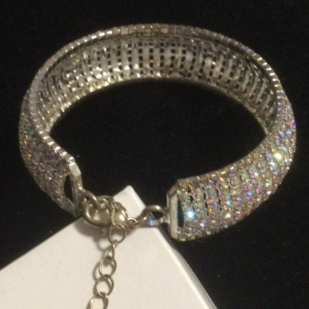 Sparkling Rhinestone Bracelet - Picture 6 of 8
